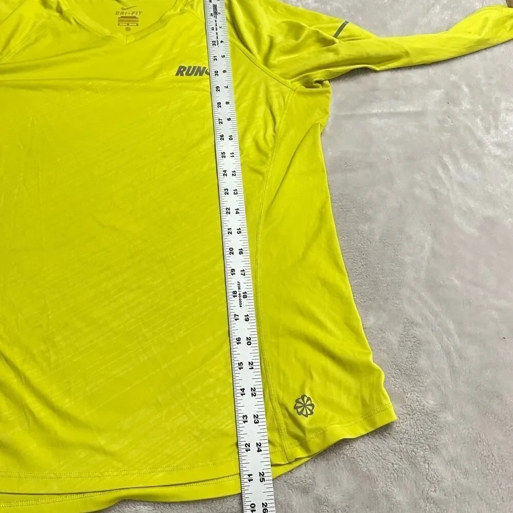 Nike Run Athletic T-Shirt Men's Size Large Yellow Long Sleeve V Neck Athleisure